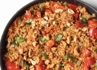 Broccolirijst met geroosterde cashewnoten