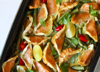 Dumpling bake met groene curry