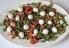 Aardbeiensalade met balsamico, zwarte peper en rucola